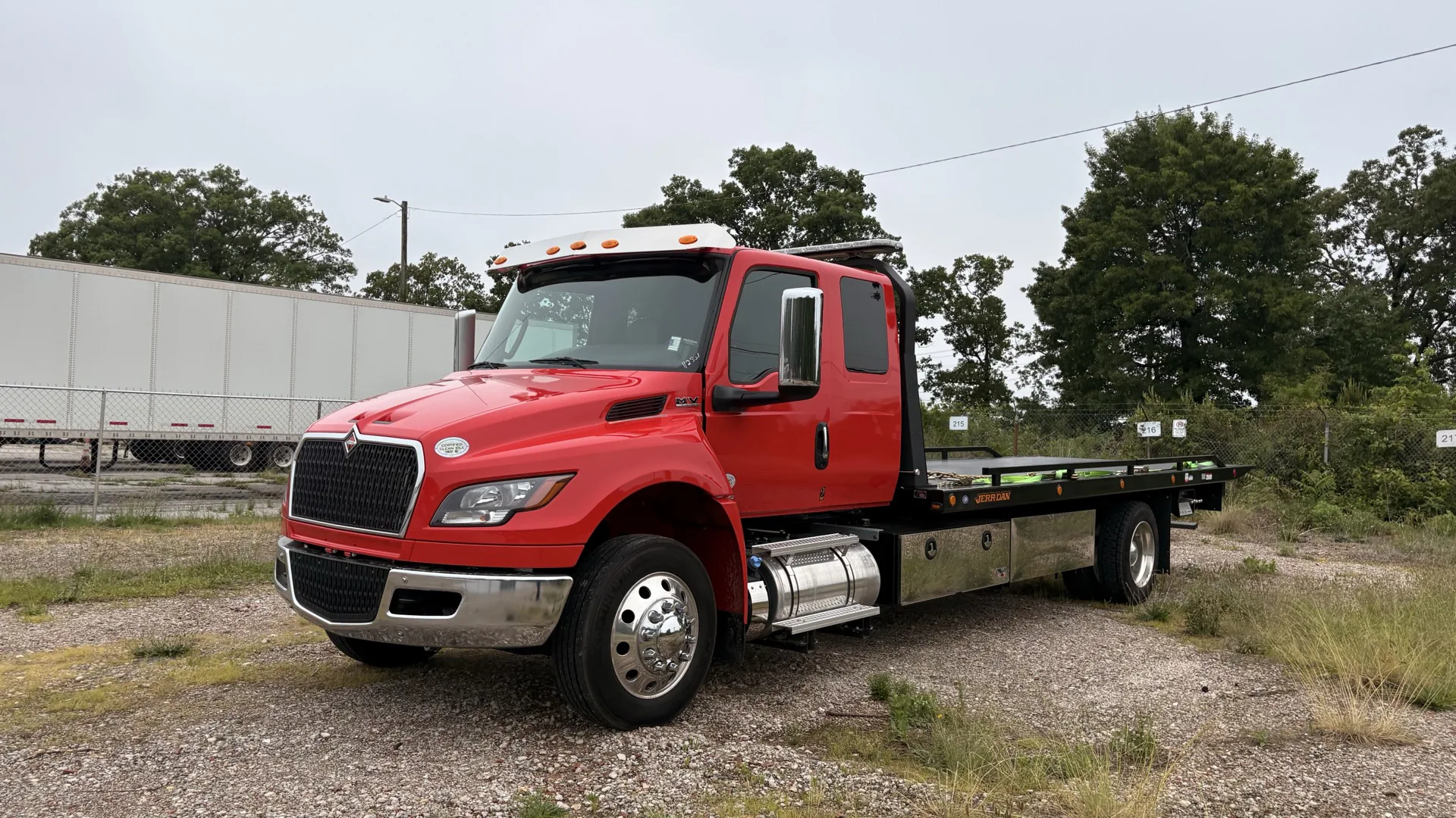 HK Towing flatbed truck in Greenville, South Carolina